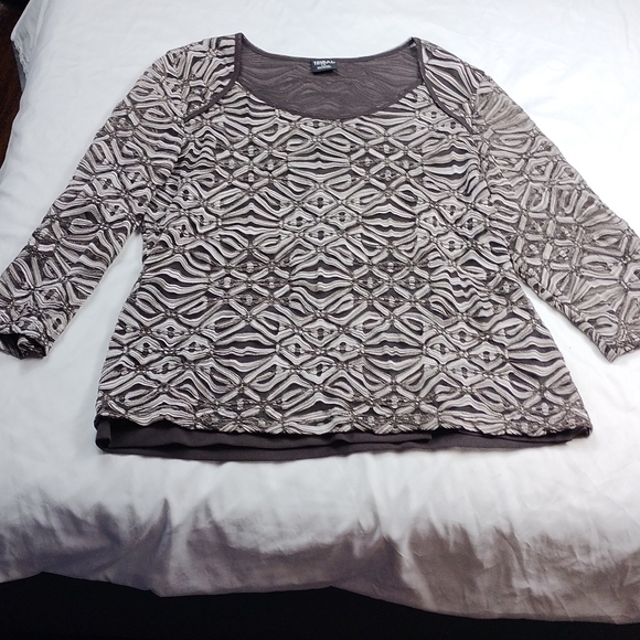 Tribal women's Large sized layered top - Picture 1 of 11
